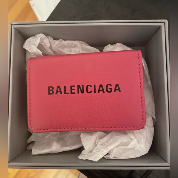 PINK BALENCIAGA WALLET - Picture 1 of 2